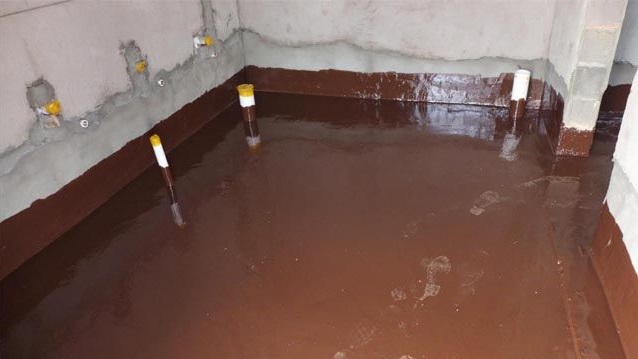 油性聚氨酯室内施工